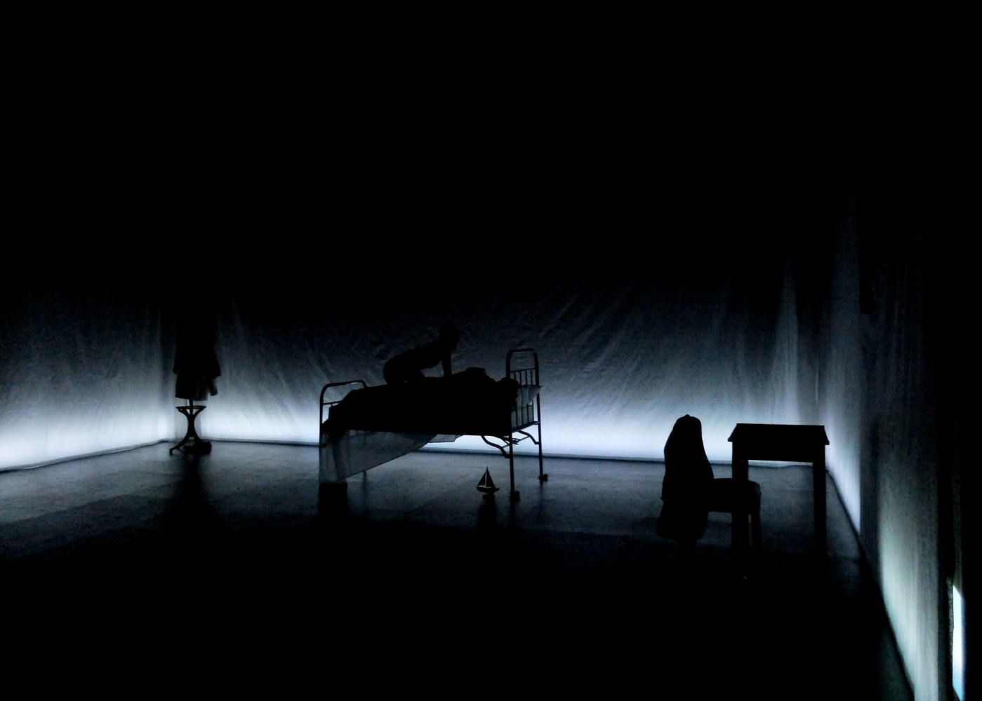 Journal d&rsquo;une apparition - © Bigtime.